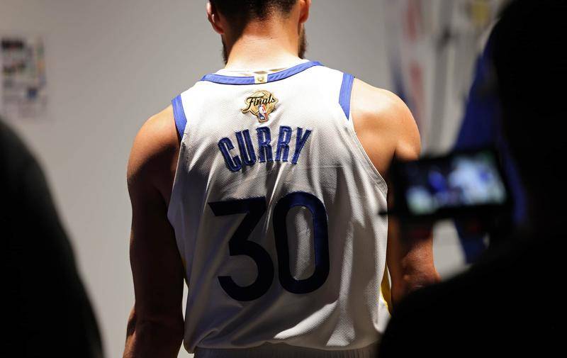 随着蓉城2-2，海港0-0，亚冠精英最新积分榜：中超三队包揽后三位